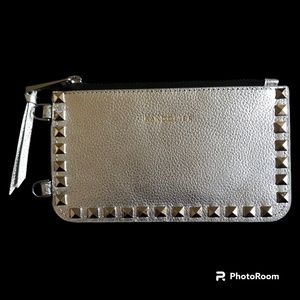 Bandolier Sarah Silver Pebble Leather with Silver Stud Pouch - NWOT